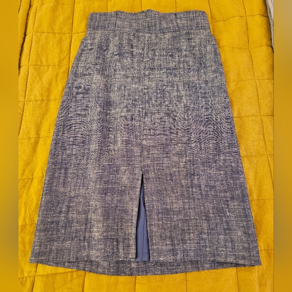 Ann Taylor chambray linen pencil skirt - Picture 4 of 6